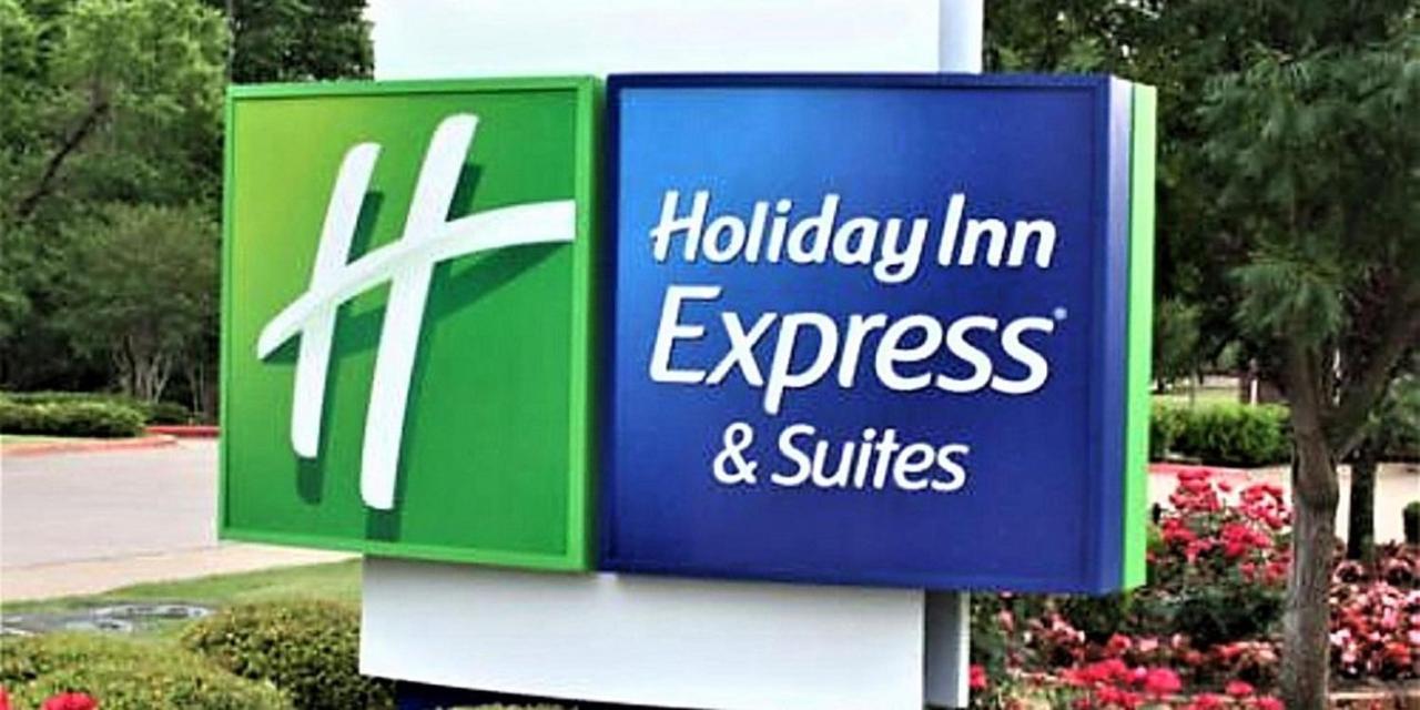 Holiday Inn Express & Suites - Detroit - Dearborn By Ihg Exterior foto